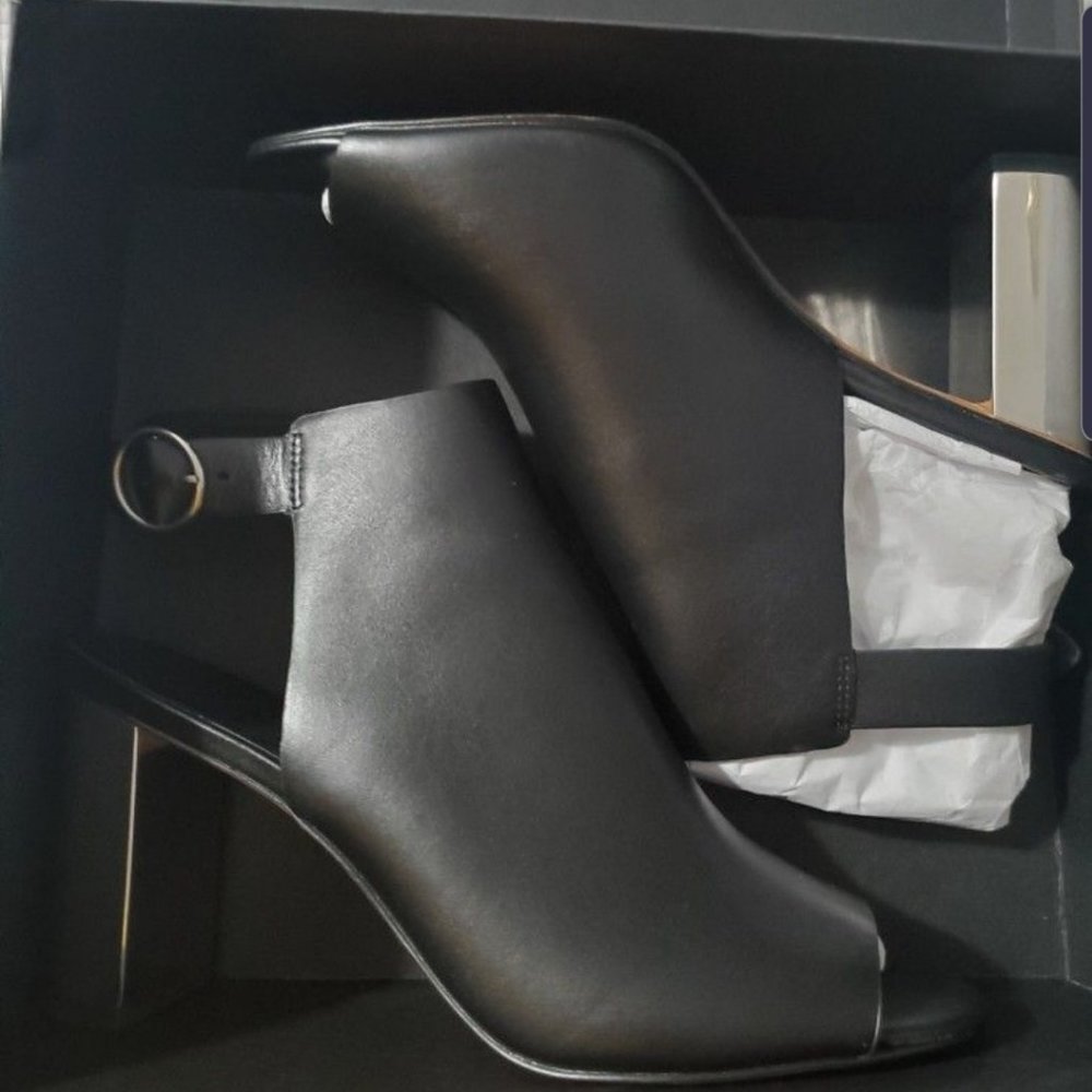 Womens banana republic high Heel Booties shoes peep toe shoes size 9.5 - Picture 5 of 5